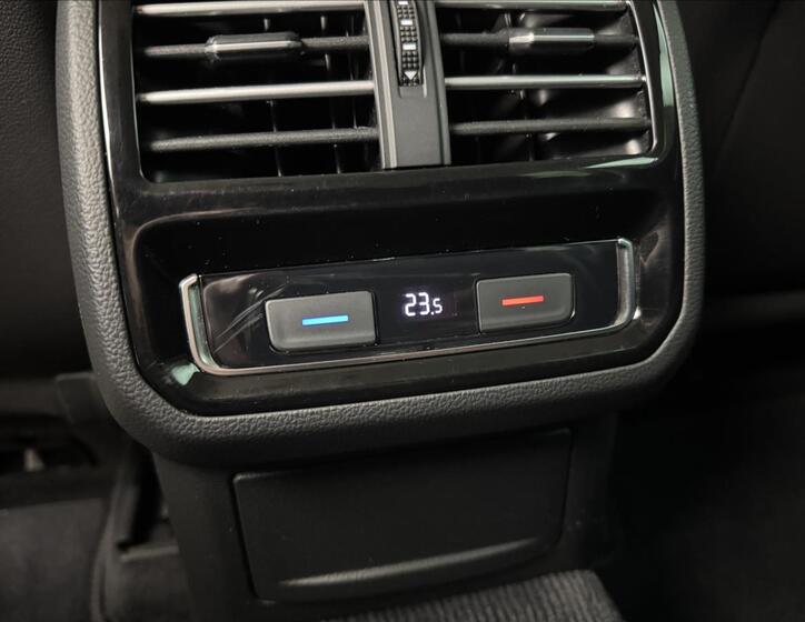 Volkswagen Passat 49
