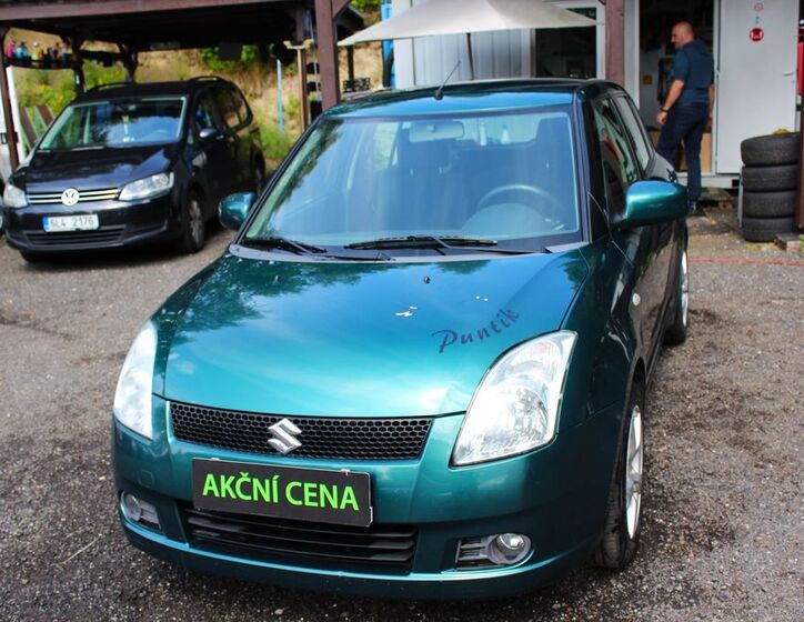 Suzuki Swift 1