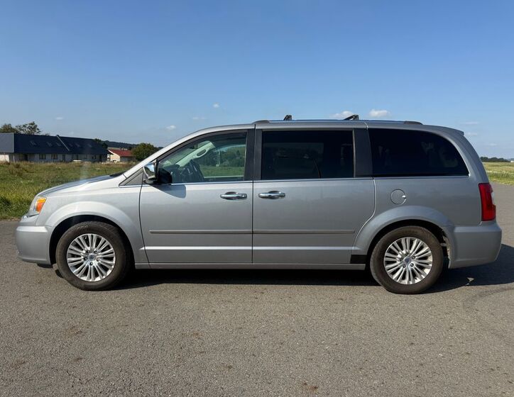 Lancia Voyager 2