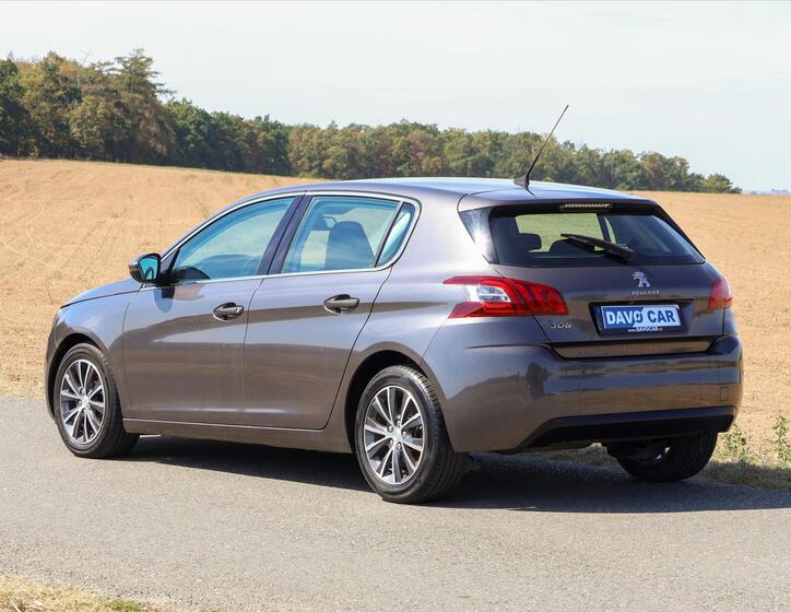 Peugeot 308 5