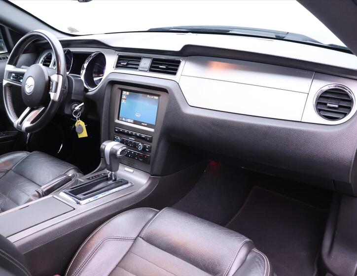 Ford Mustang 28