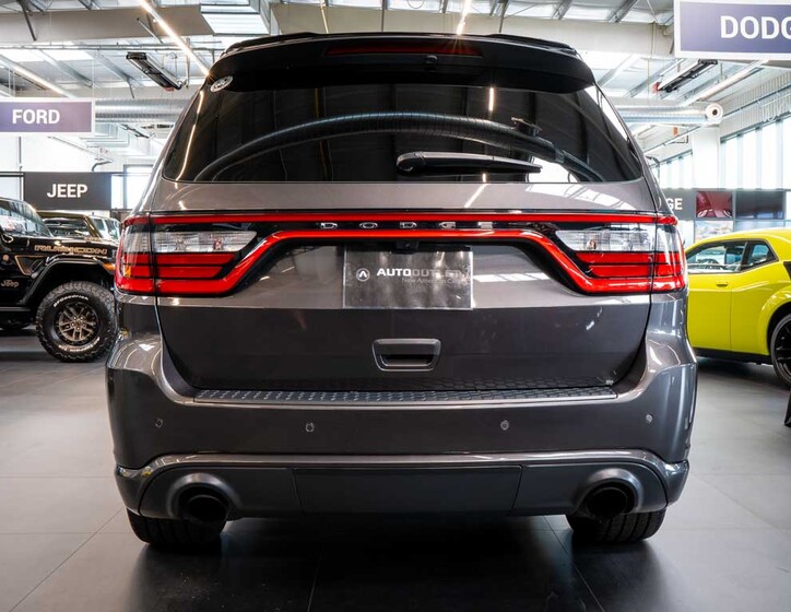 Dodge Durango 4