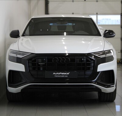 Audi Q8 2