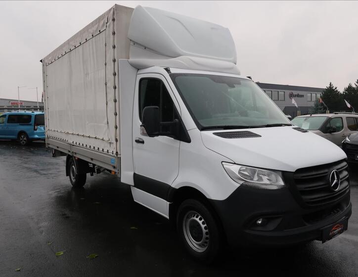 Mercedes-Benz Sprinter 2