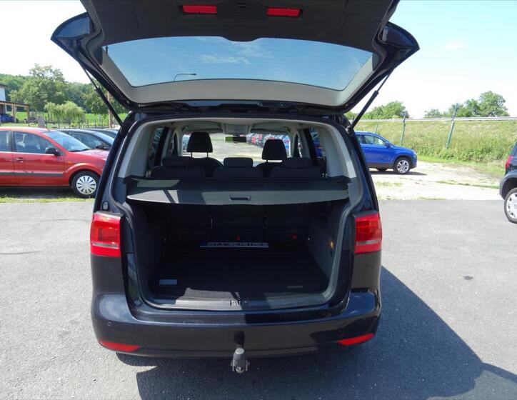 Volkswagen Touran 19