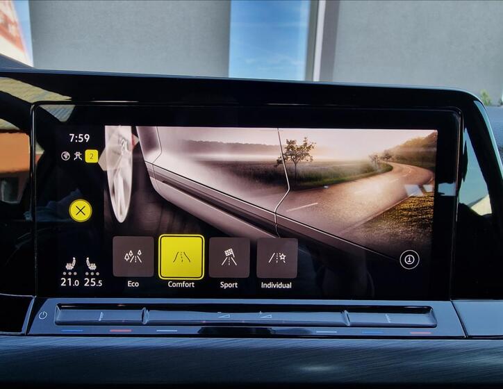 Volkswagen Golf 31