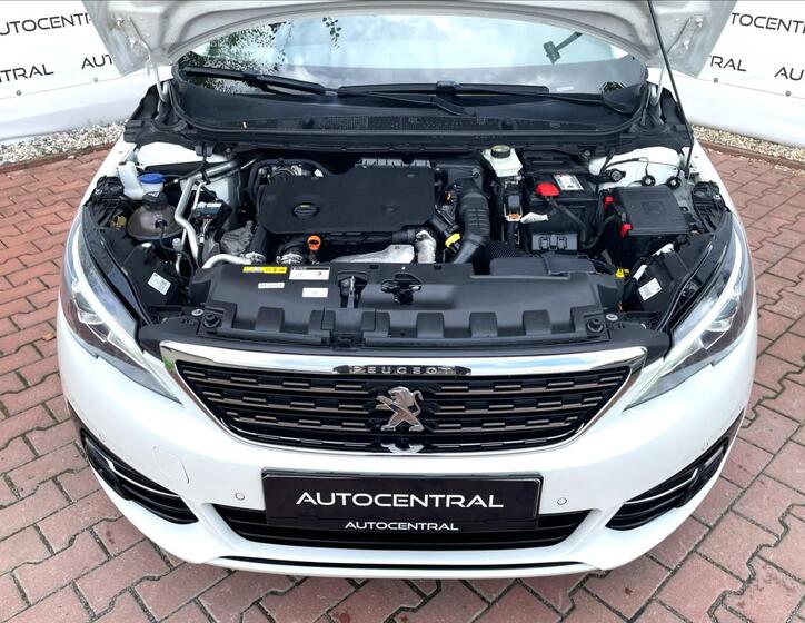 Peugeot 308 8