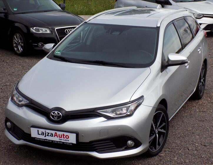 Toyota Auris 40