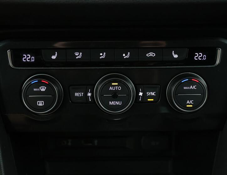 Volkswagen Tiguan 30