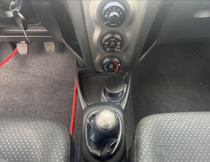 Toyota Yaris 35