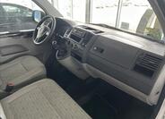 Volkswagen Transporter 9