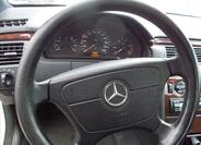 Mercedes-Benz Třídy E 22