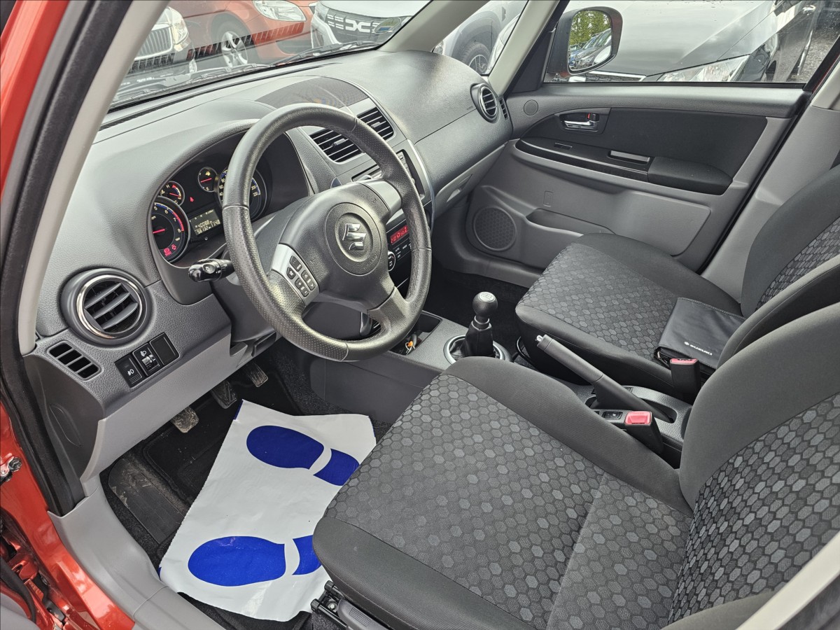 Suzuki SX4