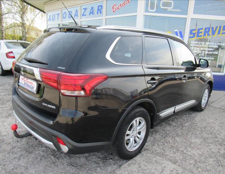 Mitsubishi Outlander 5