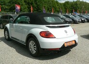 Volkswagen New Beetle 8