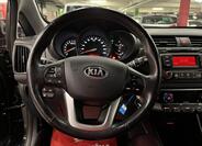 KIA Rio 17