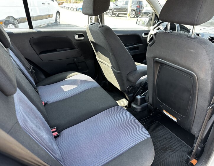 Ford Fusion 22