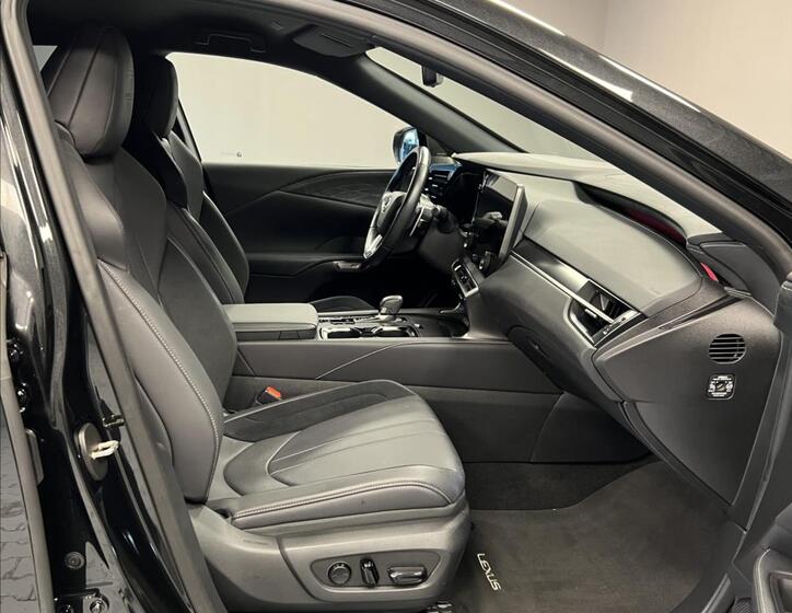 Lexus RX 500h 7