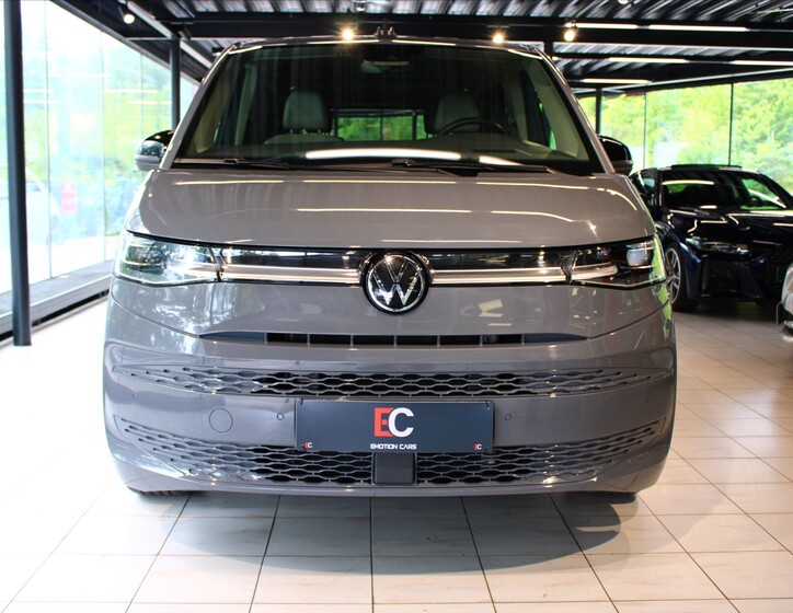 Volkswagen Multivan 2
