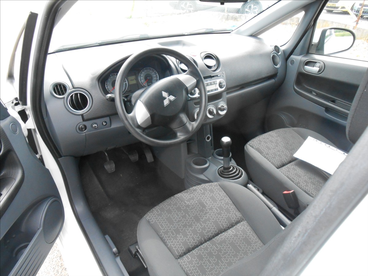 Mitsubishi Colt