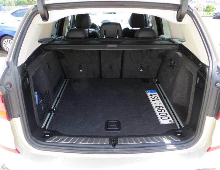 BMW X3 8