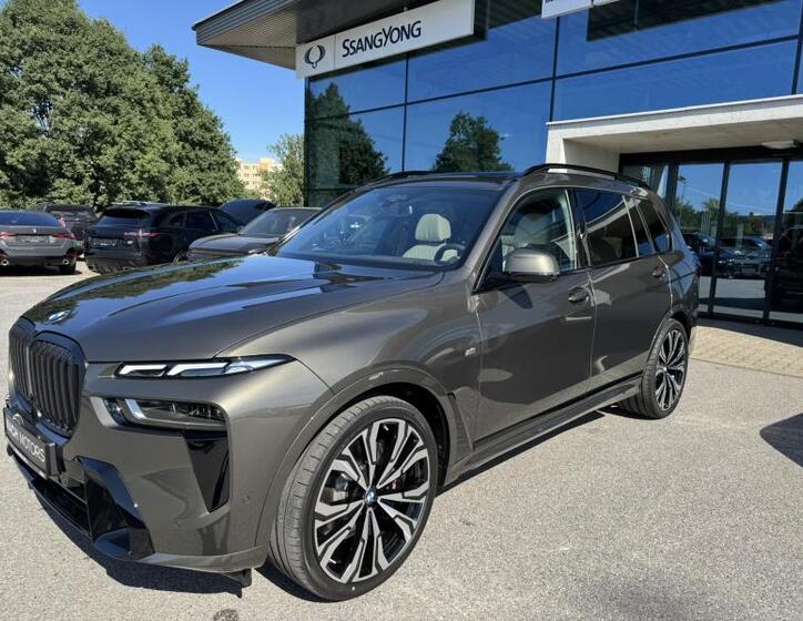 BMW X7 5