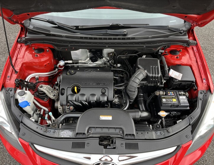 Hyundai i30 28