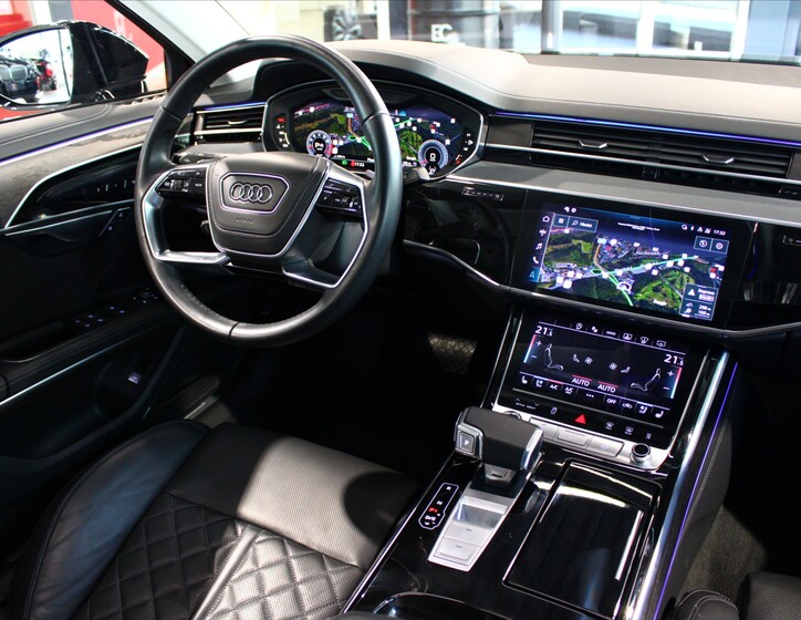 Audi A8 11