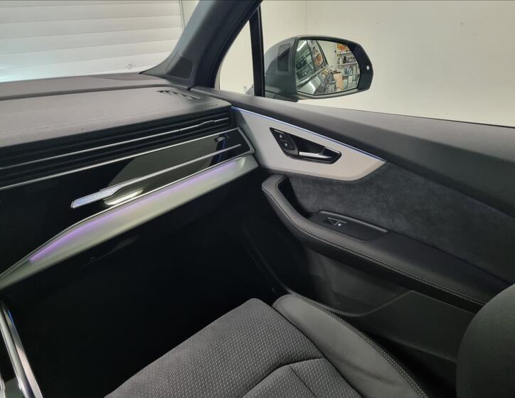 Audi Q7 26