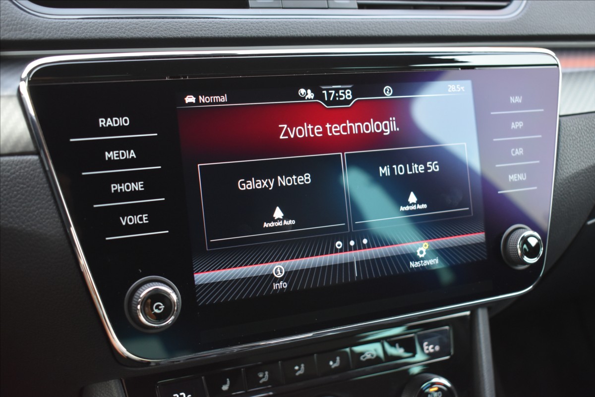 Škoda Superb