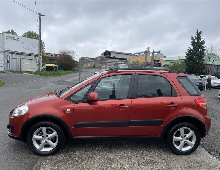 Suzuki SX4 9