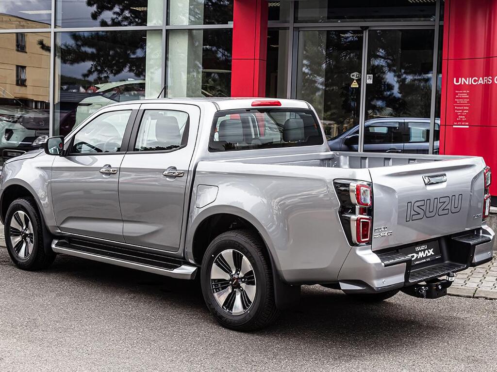 Isuzu D-Max 8