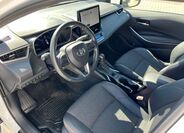 Toyota Corolla 16
