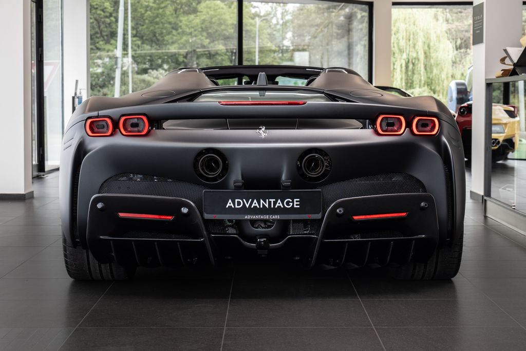 Ferrari SF90