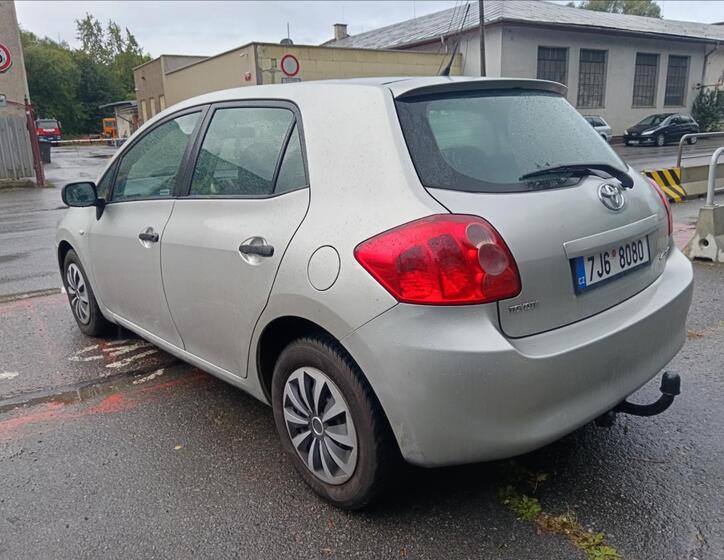 Toyota Auris 8