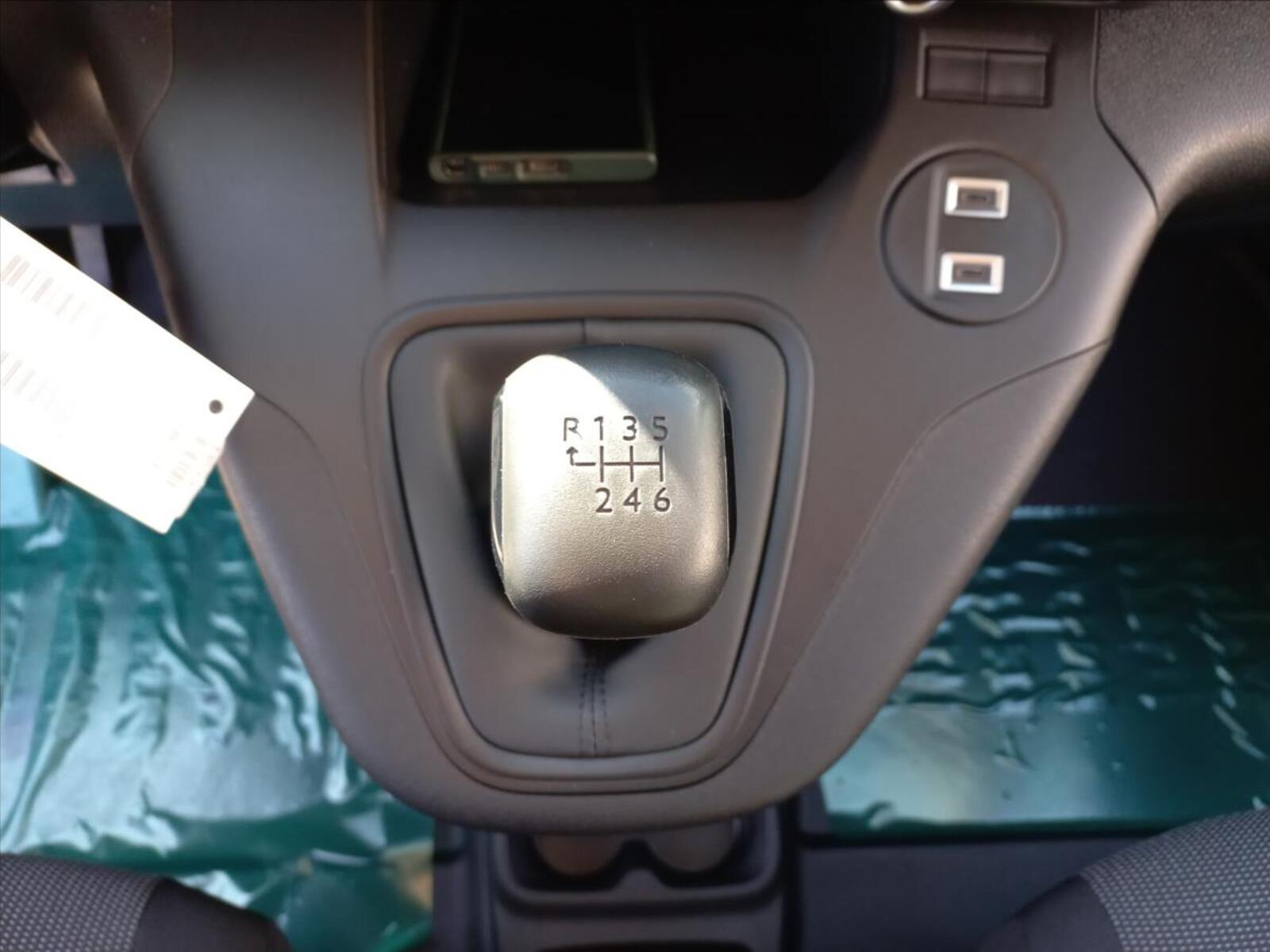 Toyota ProAce City 18