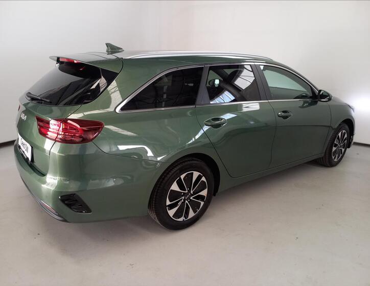 KIA Ceed 4