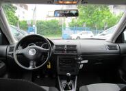 Volkswagen Golf 11
