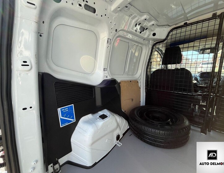Ford Transit Courier 39