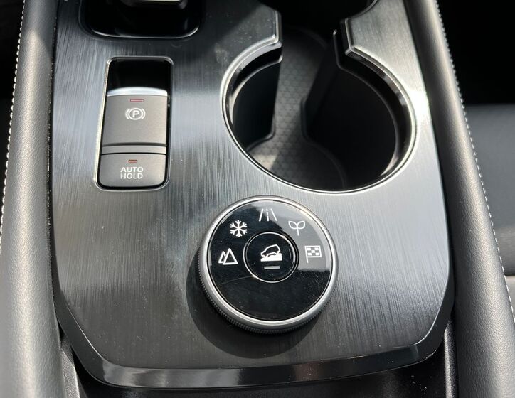 Nissan Ostatní 26