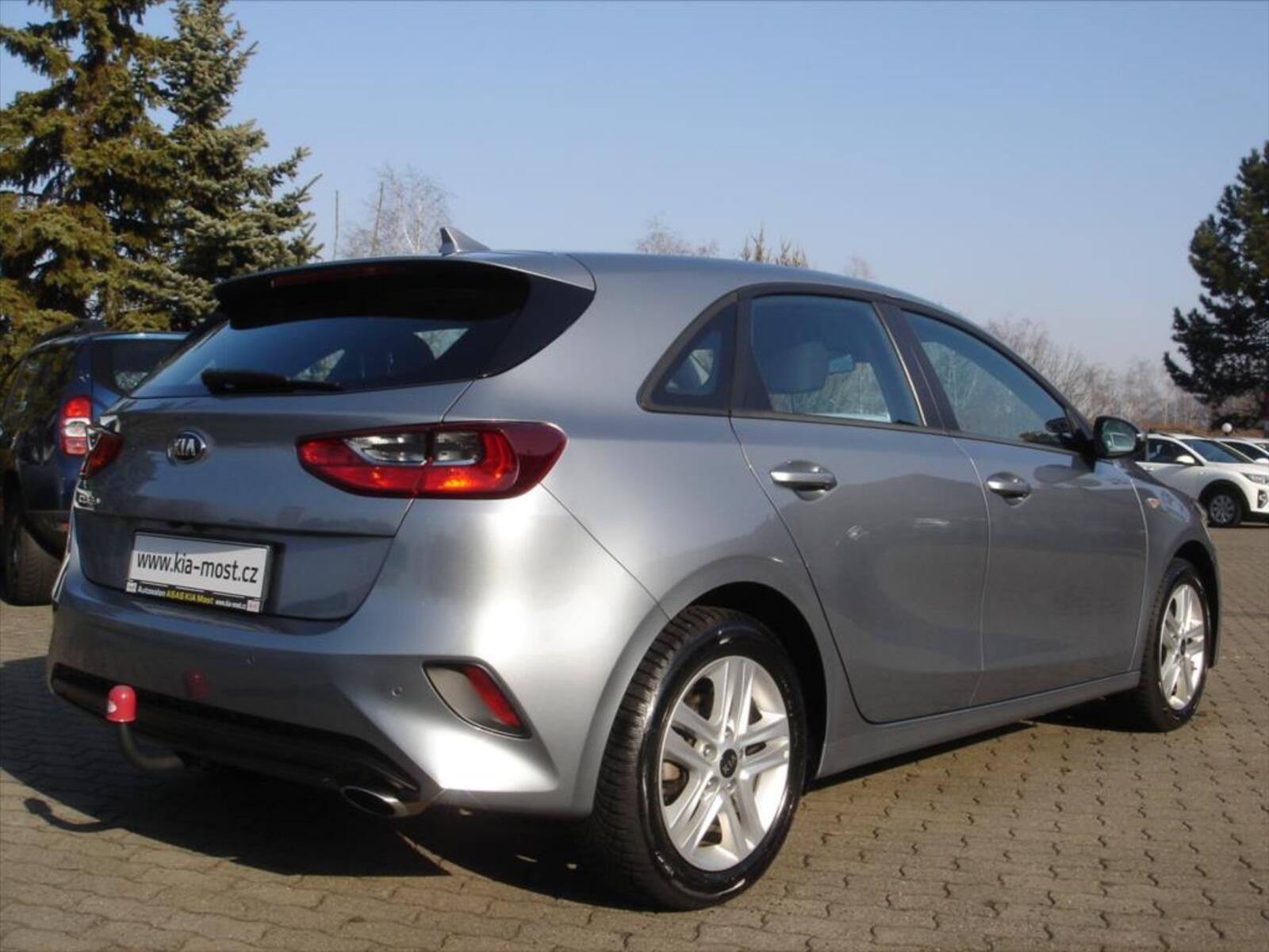 KIA Ceed 10