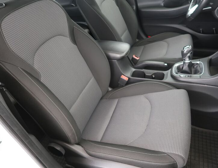 Hyundai i30 14