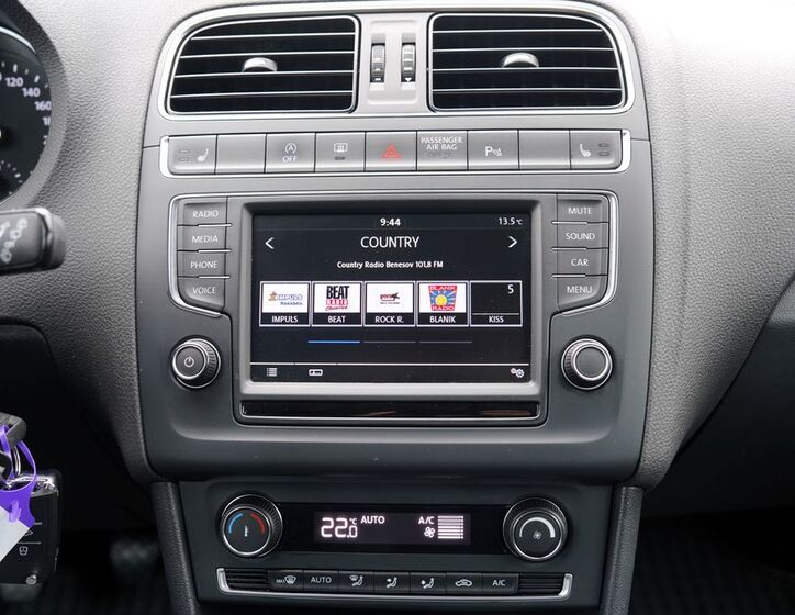 Volkswagen Polo 35