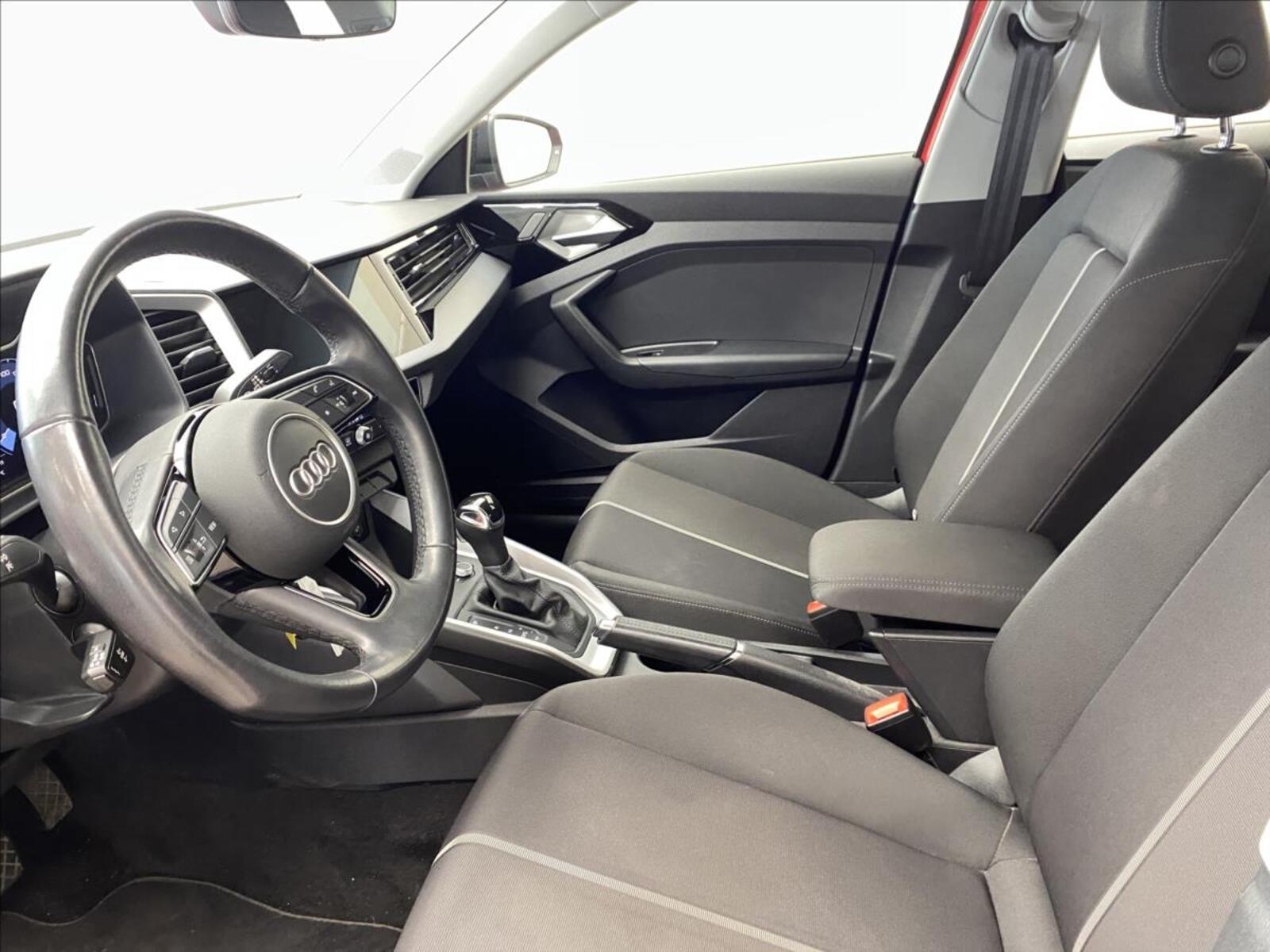 Audi A1 5