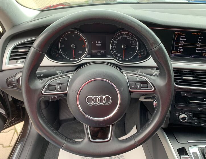 Audi A4 11