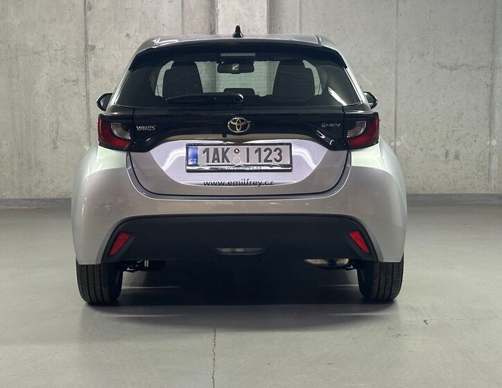 Toyota Yaris 6