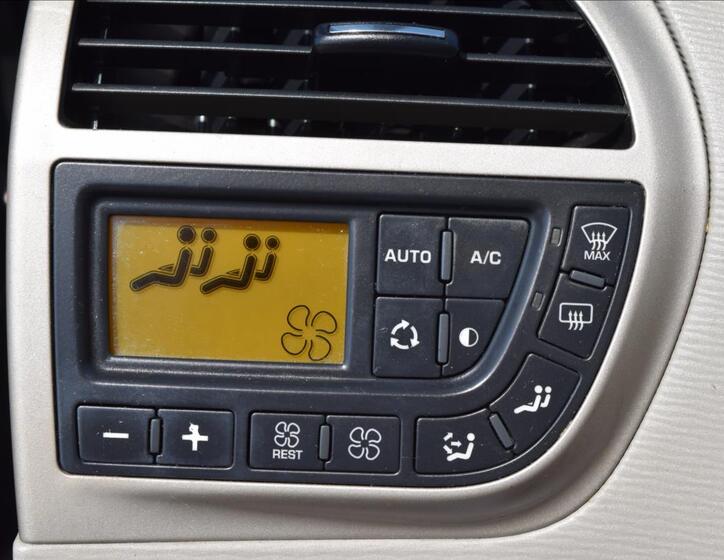 Citroën Grand C4 Picasso 36