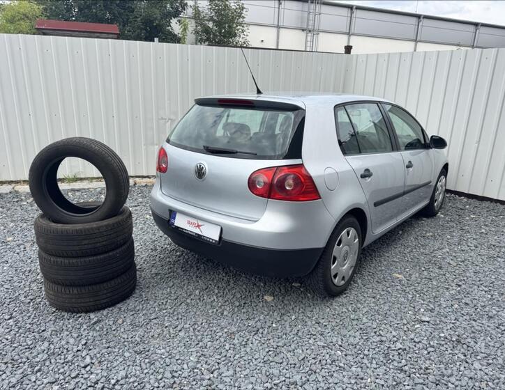 Volkswagen Golf 40