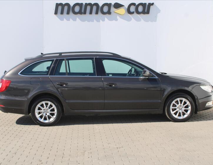 Škoda Superb 8