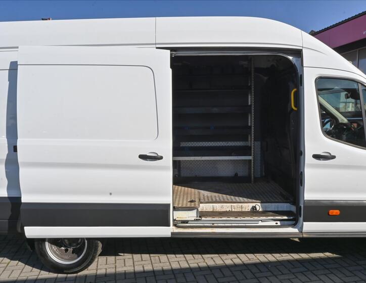Ford Transit 10